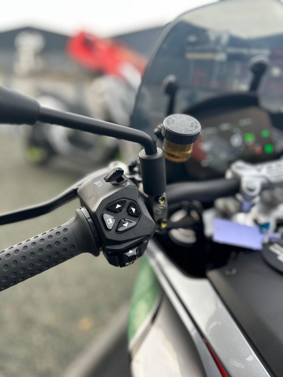 MOTO GUZZI V100  MANDELLO 4