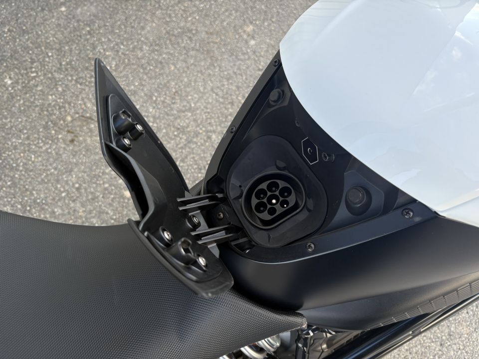 ZERO MOTORCYCLES S 14.4 4