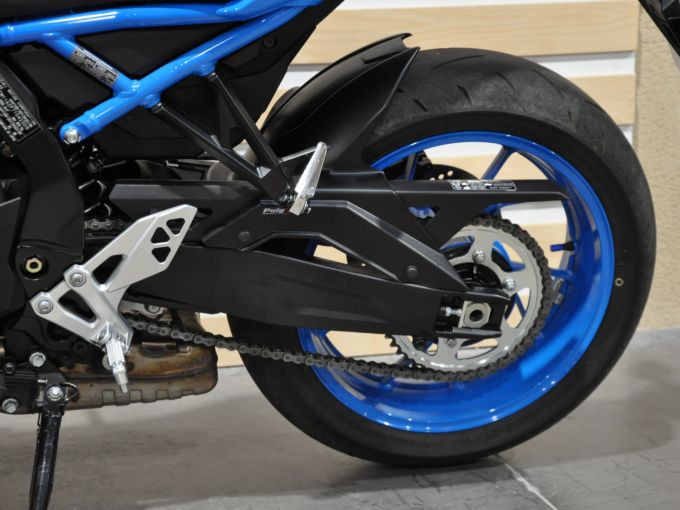 SUZUKI GSX-8S 4