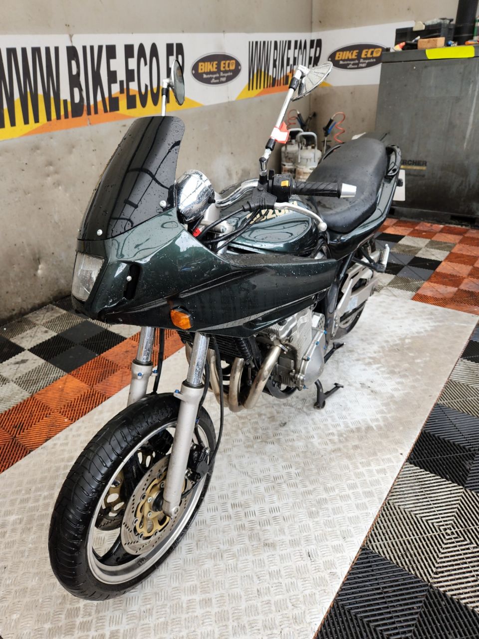 SUZUKI GSF 650 S BANDIT 4