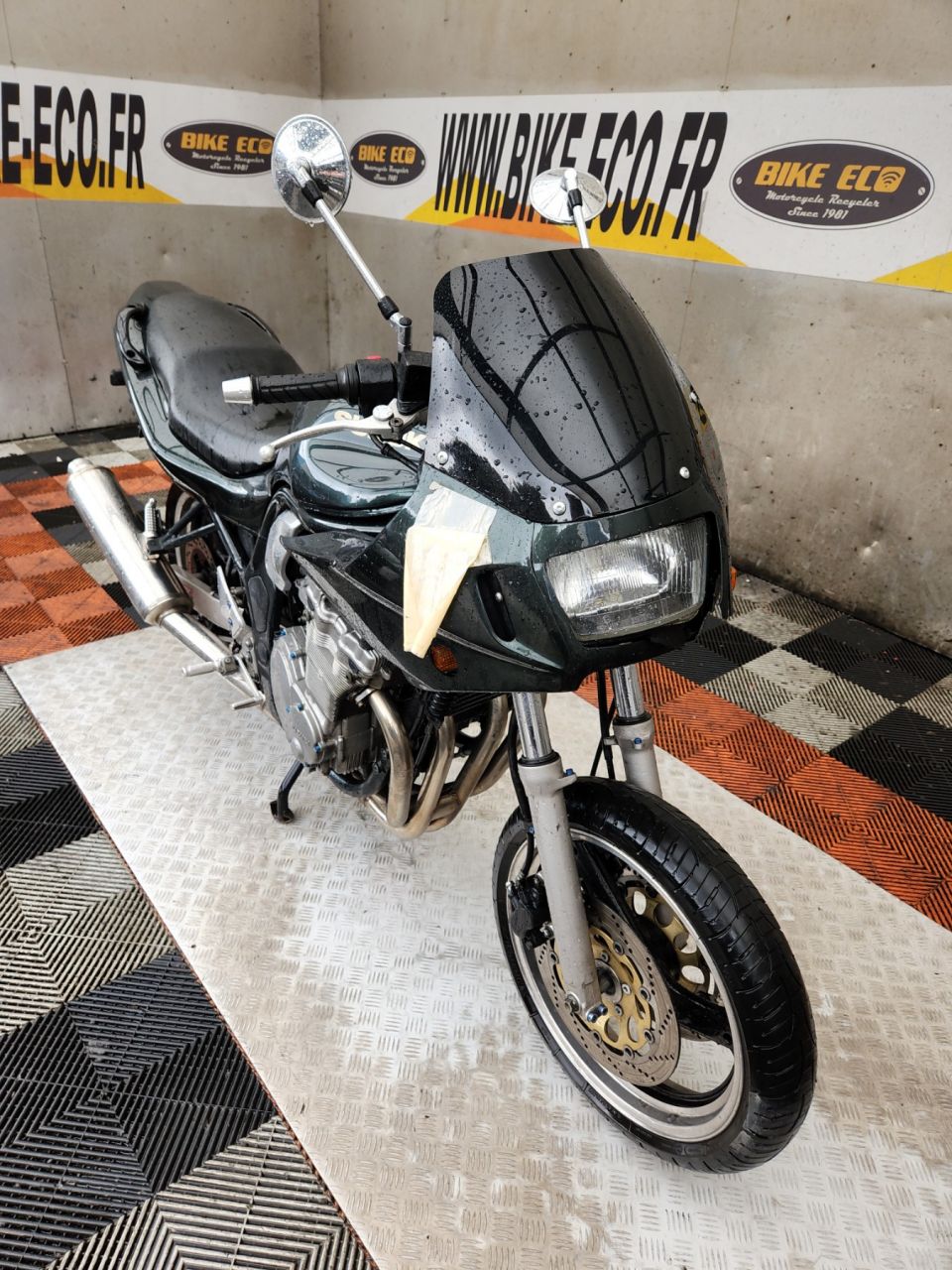 SUZUKI GSF 650 S BANDIT 4