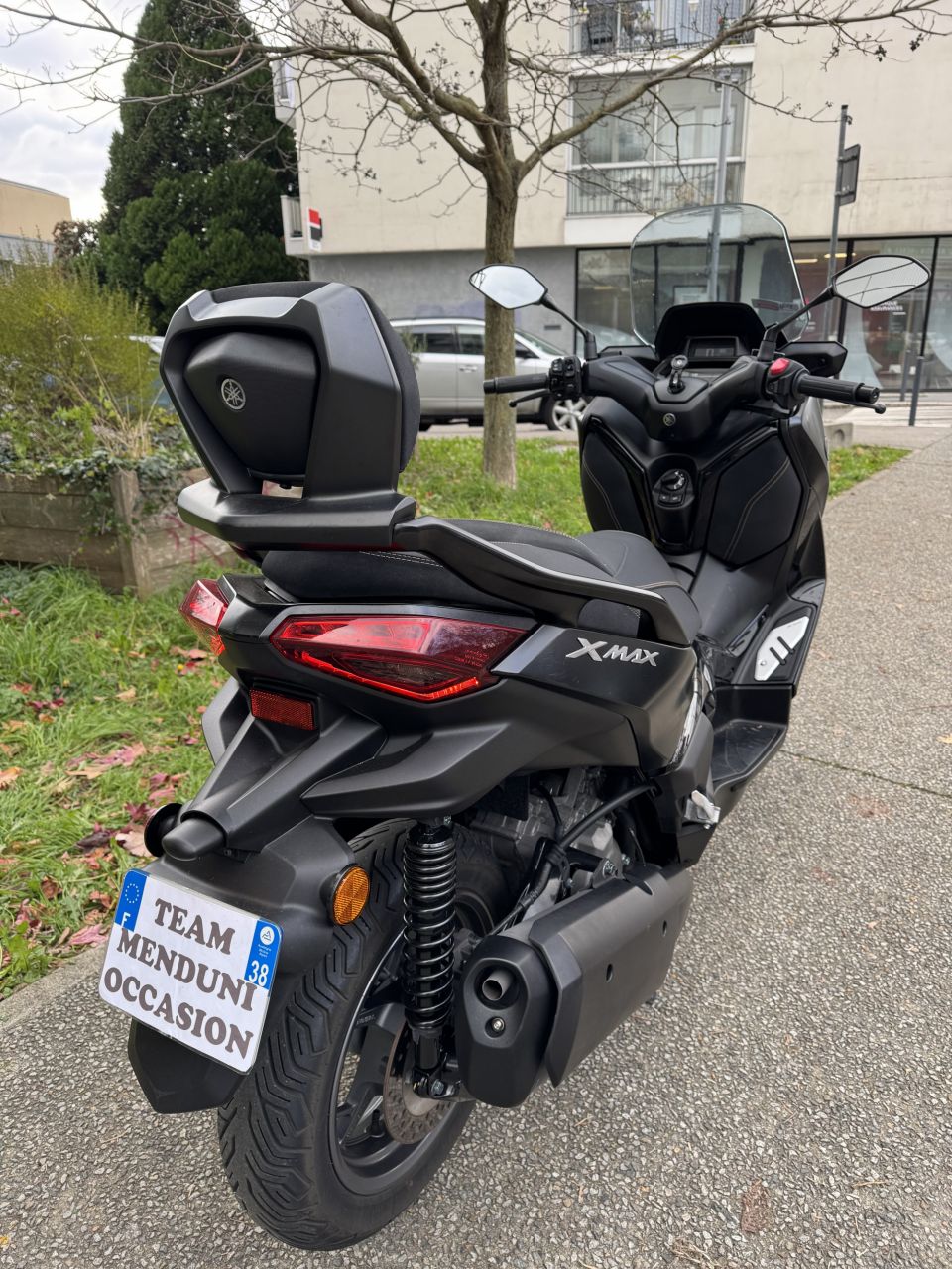 YAMAHA XMAX 300 Tech Max 4