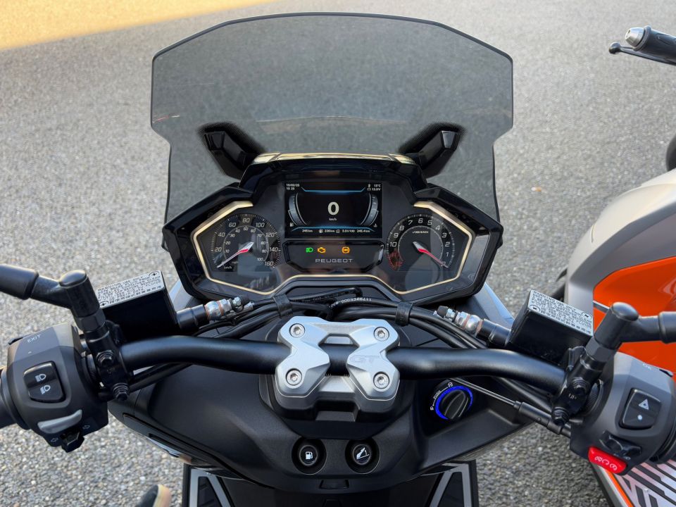 PEUGEOT PULSION 125 GT 4