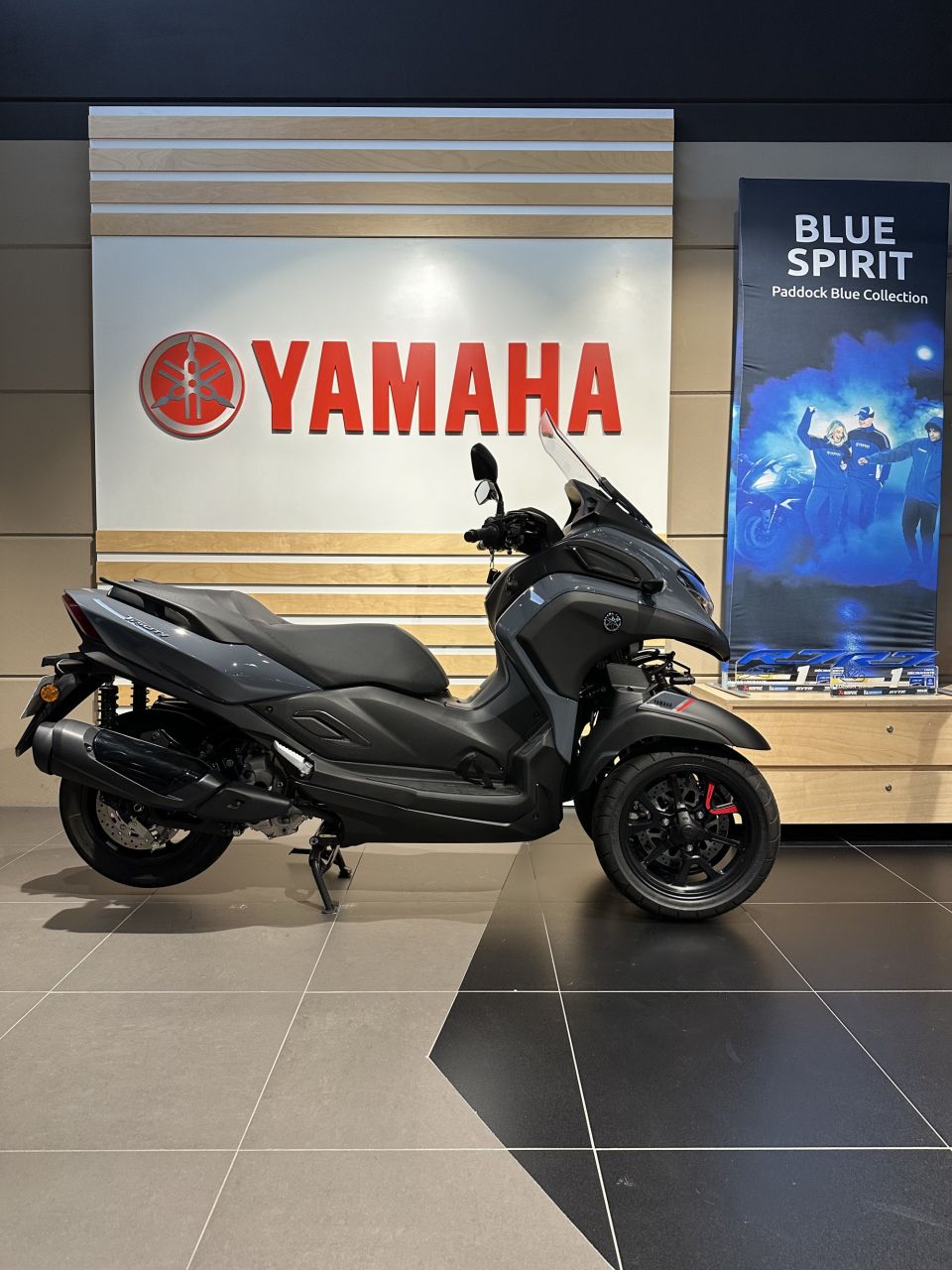 YAMAHA TRICITY 300 4