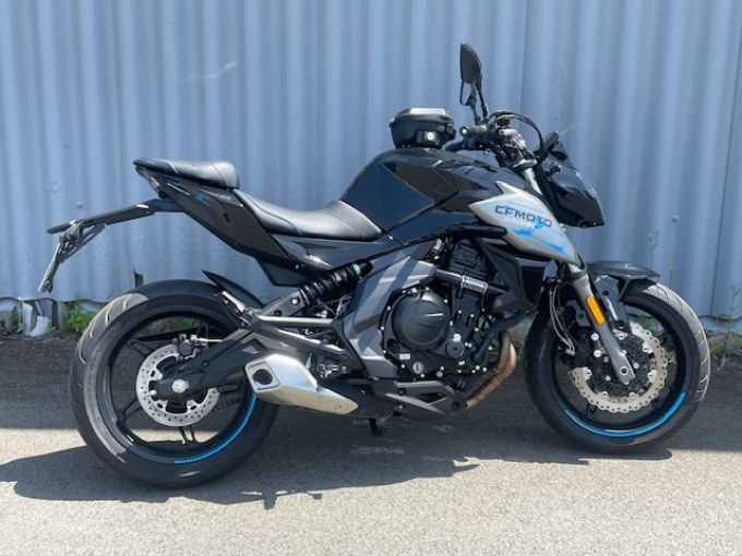 CF MOTO 650 NK 4