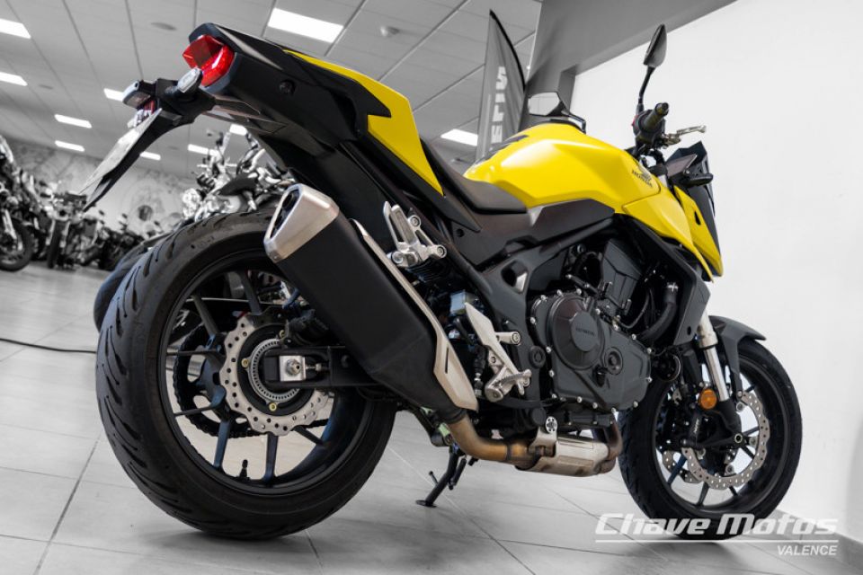 HONDA CB 750 HORNET 4