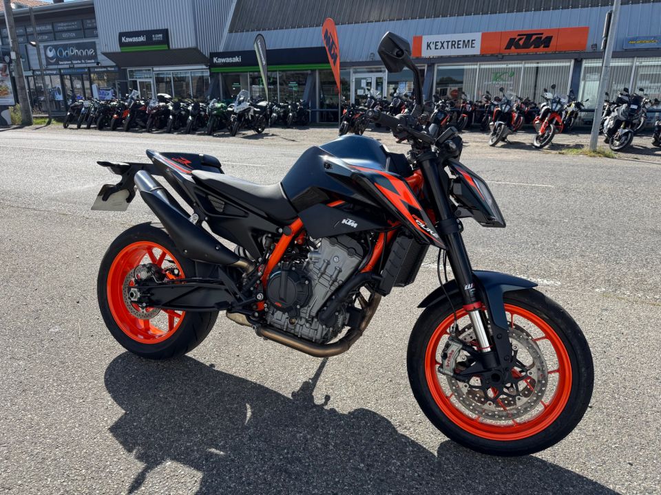 KTM 890 DUKE R 4