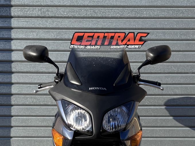 HONDA CBF 600 S 4
