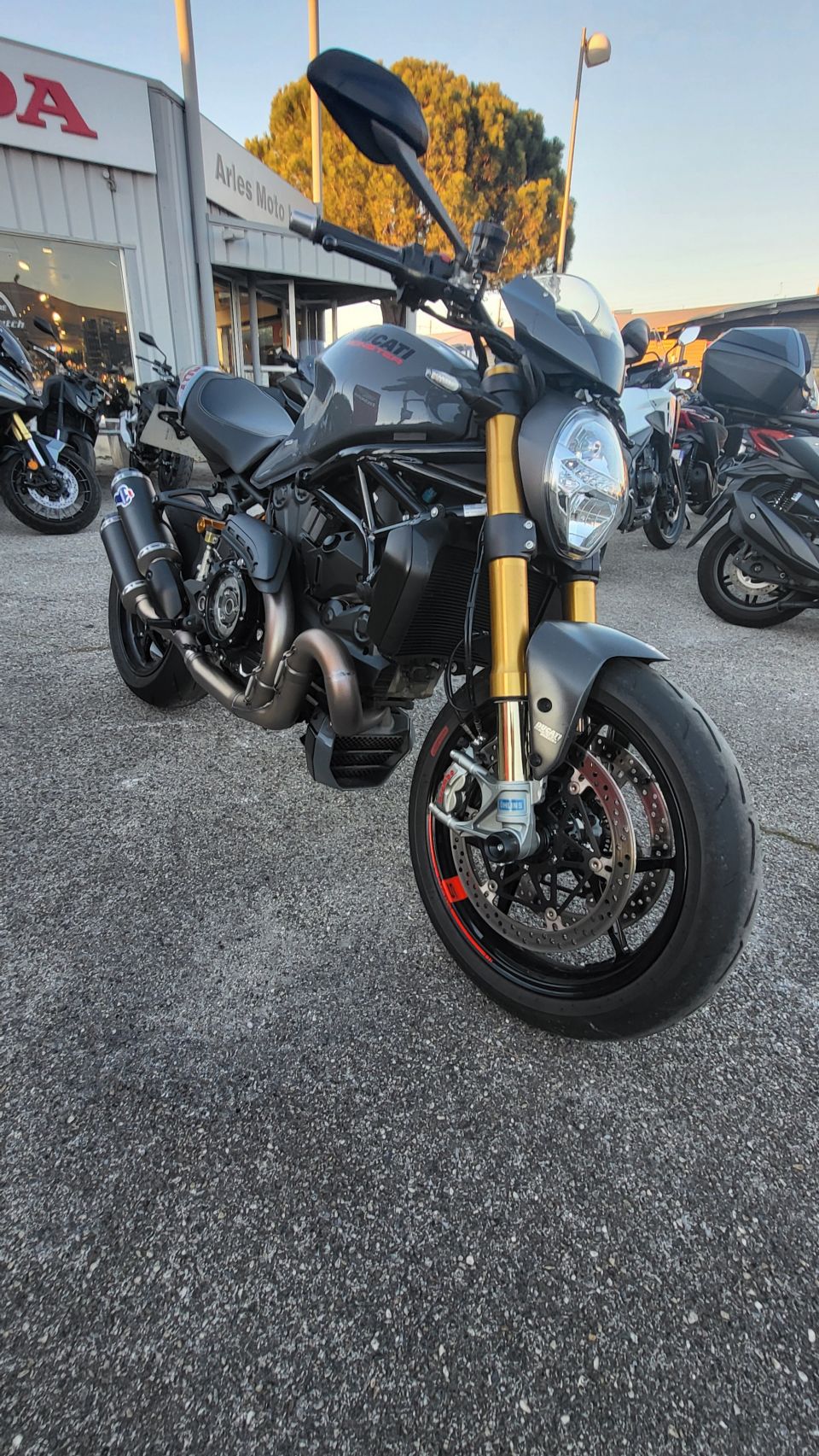 DUCATI MONSTER 1200 S 4