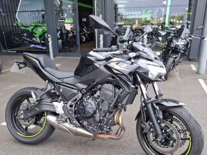 KAWASAKI Z 650 (47.5CV) 4