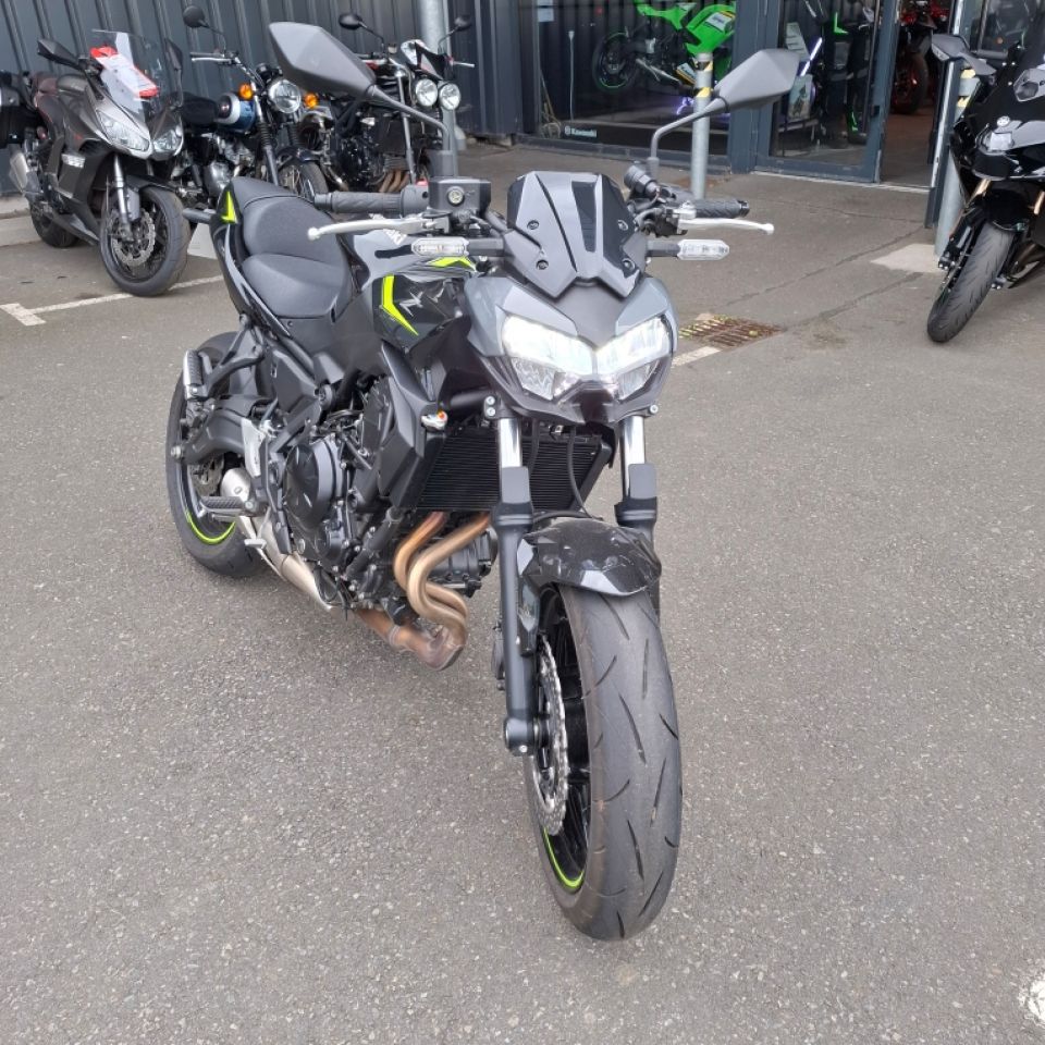 KAWASAKI Z 650 (47.5CV) 4