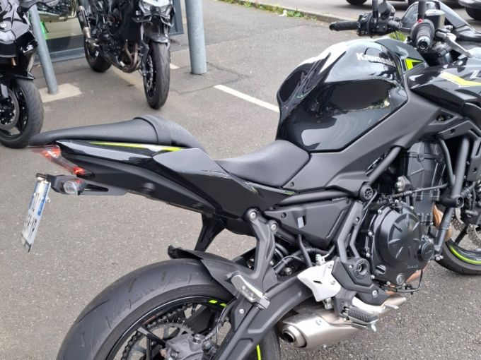KAWASAKI Z 650 (47.5CV) 4