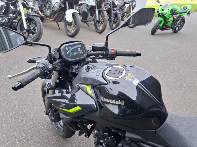 KAWASAKI Z 650 (47.5CV) 4