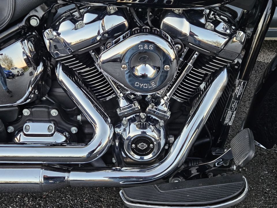 HARLEY-DAVIDSON SOFTAIL DELUXE 1745 4
