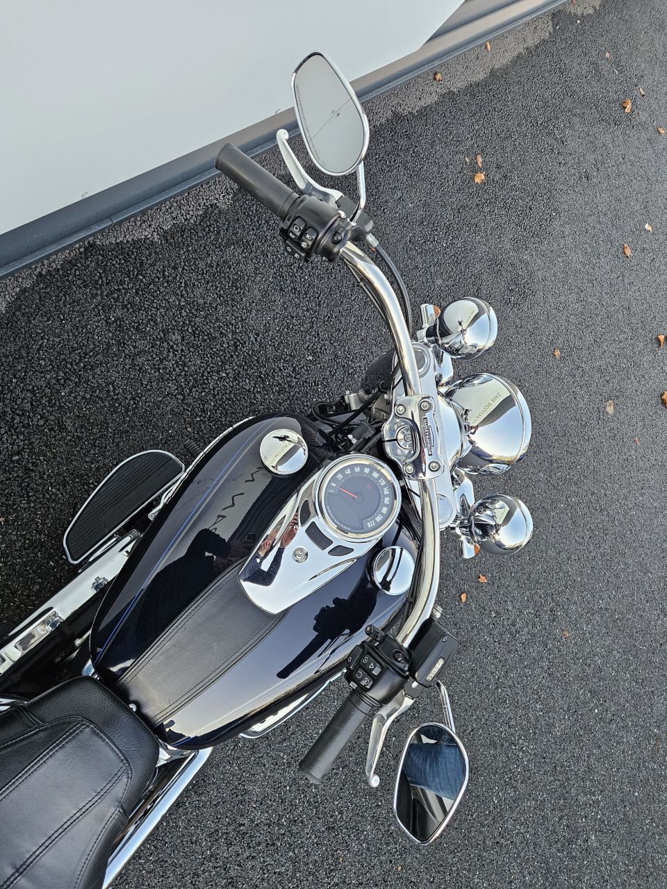 HARLEY-DAVIDSON SOFTAIL DELUXE 1745 4