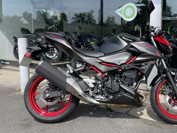 KAWASAKI Z500 SE 4