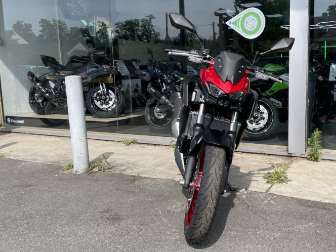 KAWASAKI Z500 SE 4