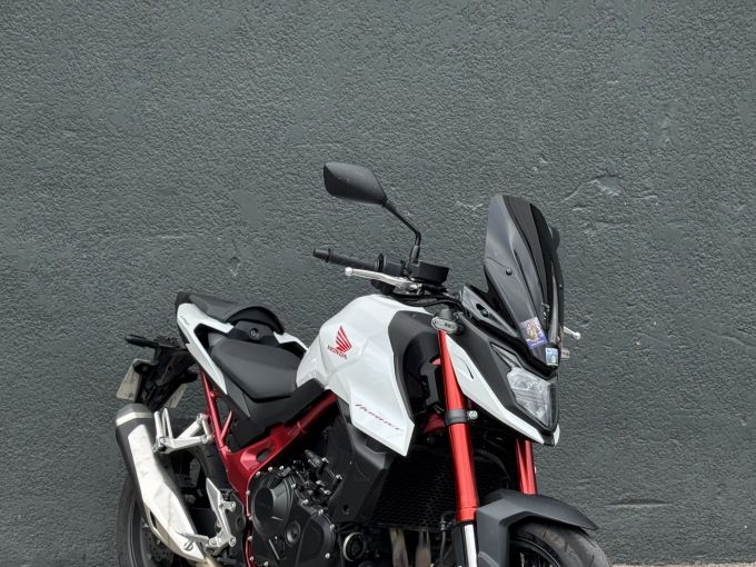 HONDA CB 750 HORNET 4