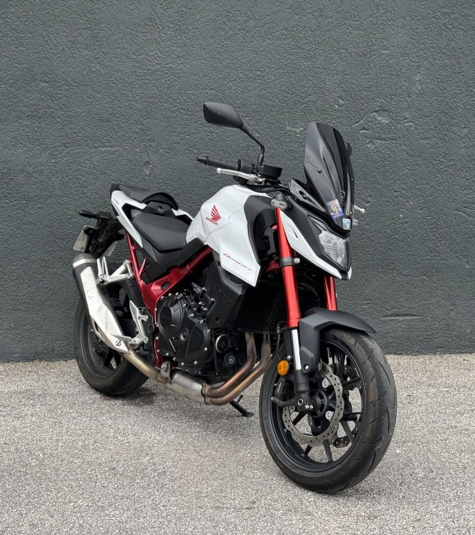 HONDA CB 750 HORNET 4