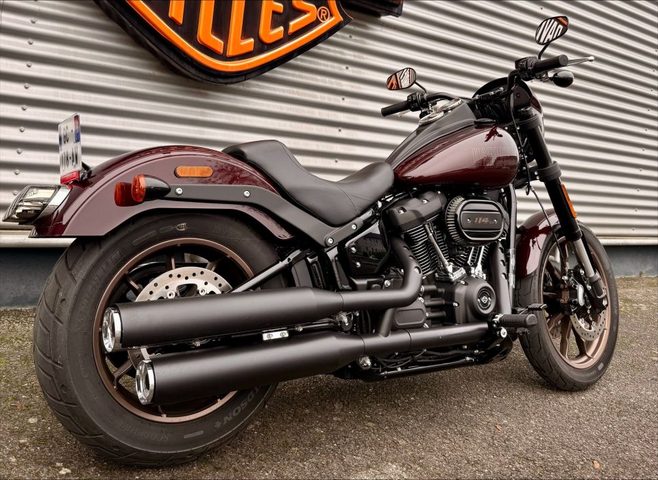 HARLEY-DAVIDSON SOFTAIL LOW RIDER 1868 S 4