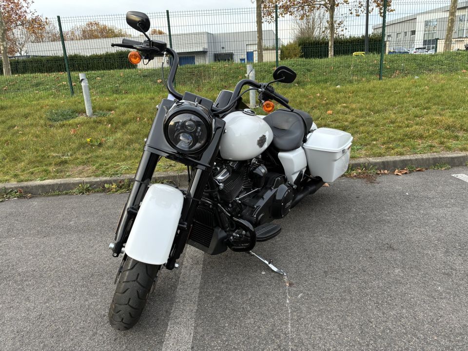 HARLEY-DAVIDSON TOURING ROAD KING 1868 SPECIAL 4