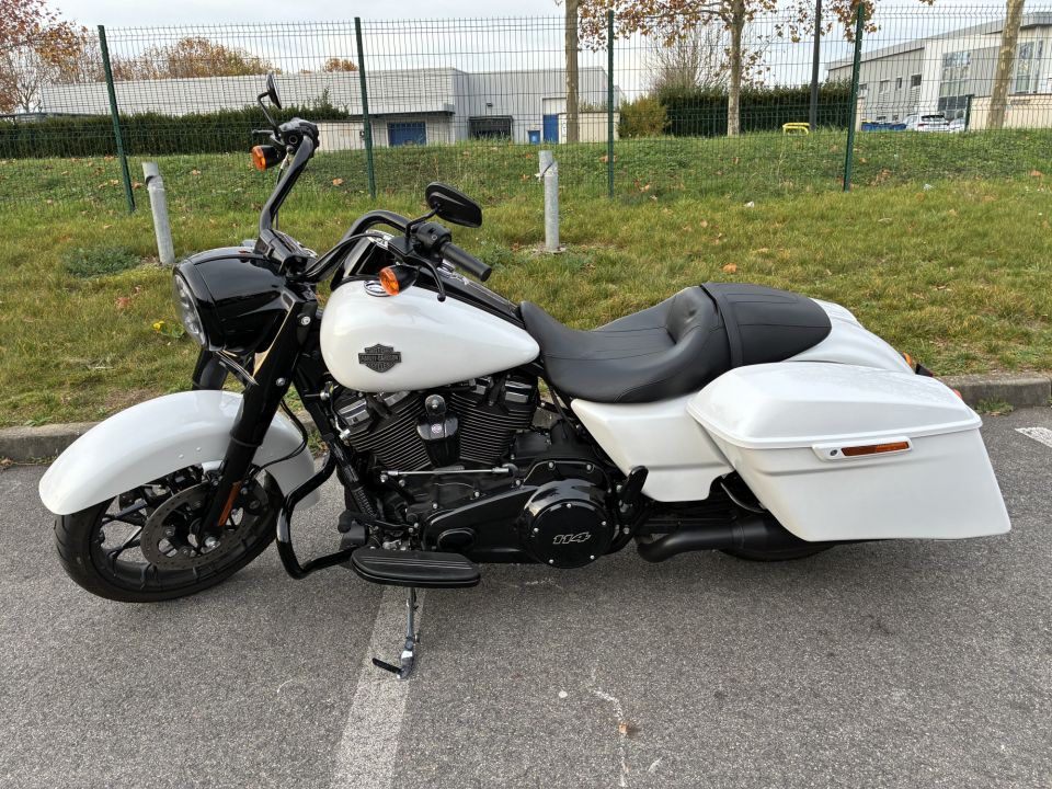 HARLEY-DAVIDSON TOURING ROAD KING 1868 SPECIAL 4