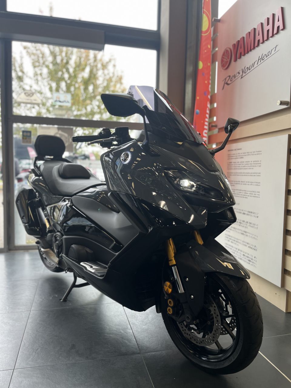 YAMAHA XP T-MAX 560 TECH MAX 4