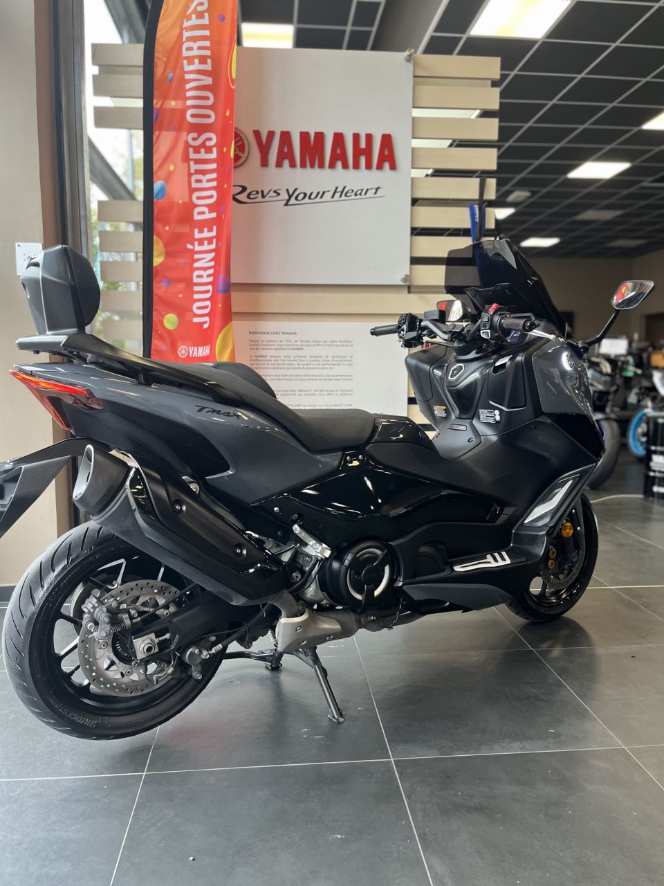 YAMAHA XP T-MAX 560 TECH MAX 4