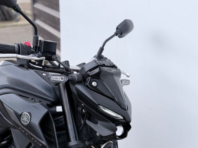YAMAHA MT-03 4