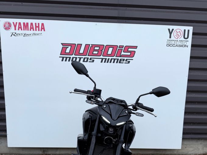 YAMAHA MT-03 4