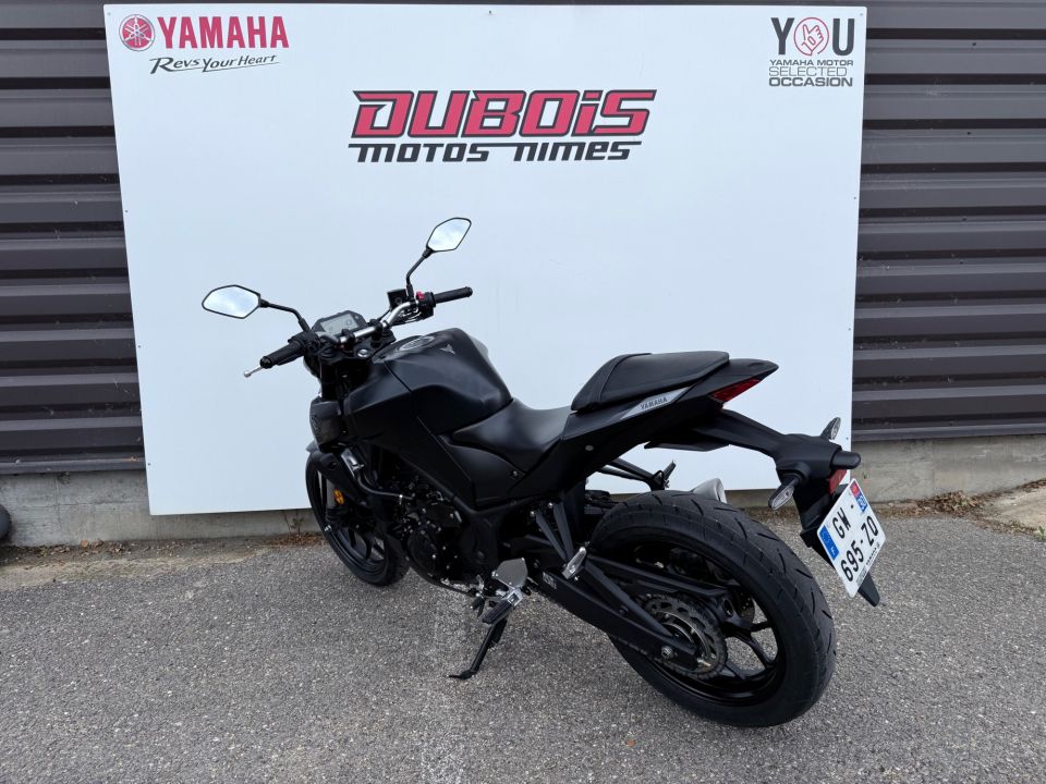 YAMAHA MT-03 4