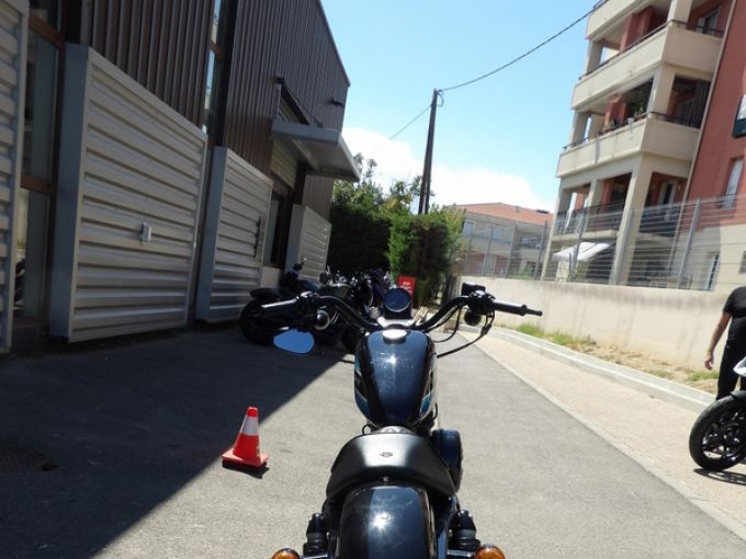 HARLEY-DAVIDSON SPORTSTER IRON 1200 4