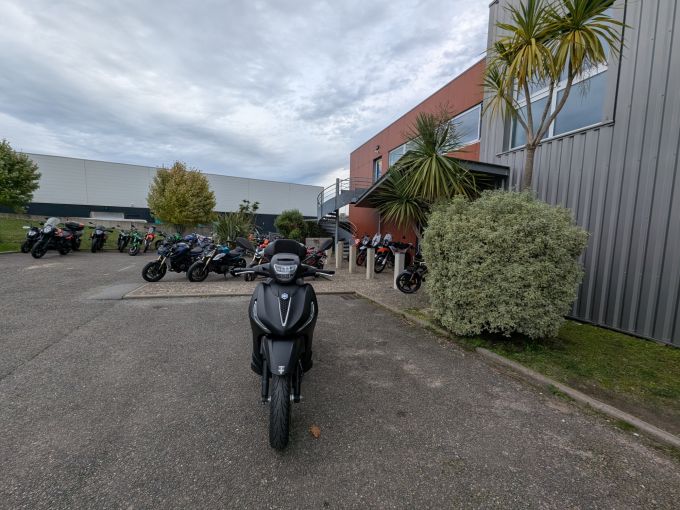 PIAGGIO BEVERLY 400 4