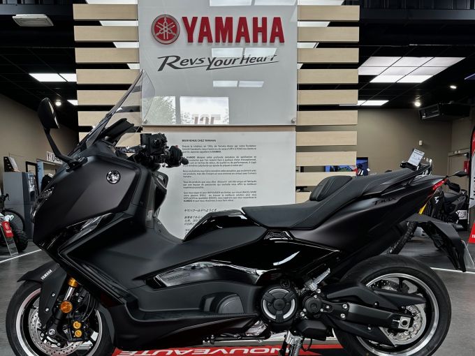 YAMAHA XP T-MAX 560 TECH MAX 4