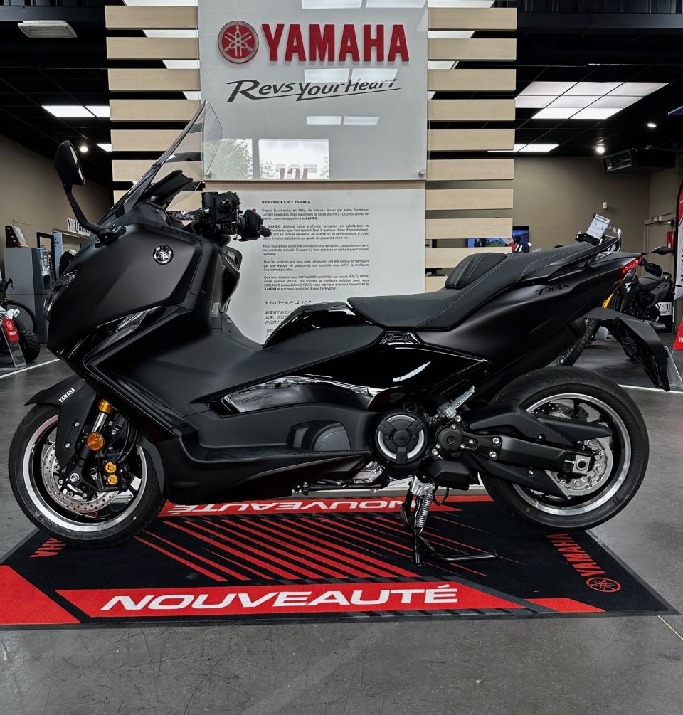 YAMAHA XP T-MAX 560 TECH MAX 4