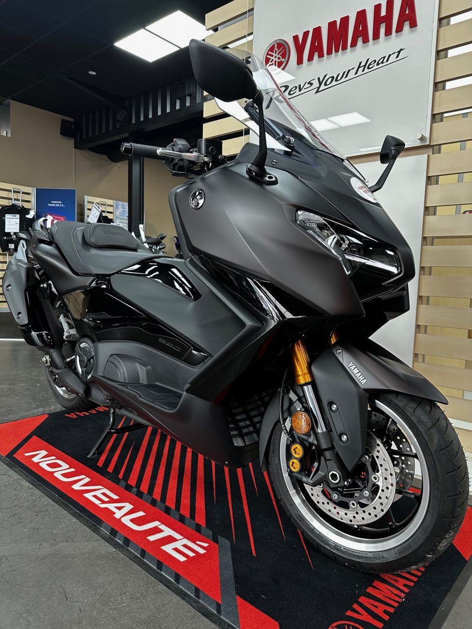 YAMAHA XP T-MAX 560 TECH MAX 4