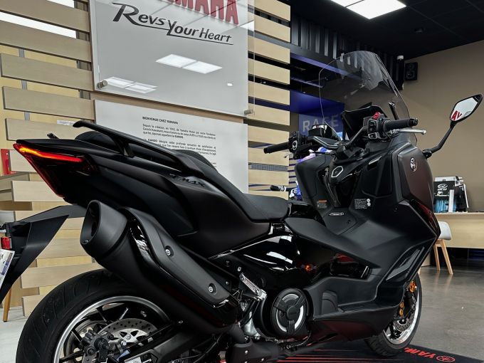 YAMAHA XP T-MAX 560 TECH MAX 4