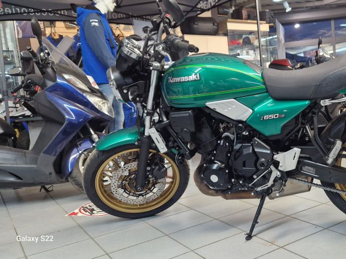 KAWASAKI Z 650 4