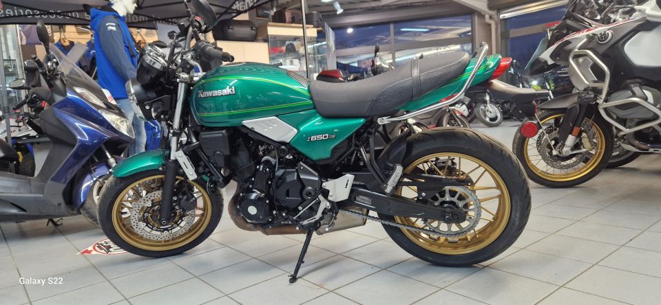 KAWASAKI Z 650 4