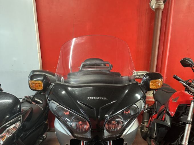 HONDA GL1800 GOLDWING 4