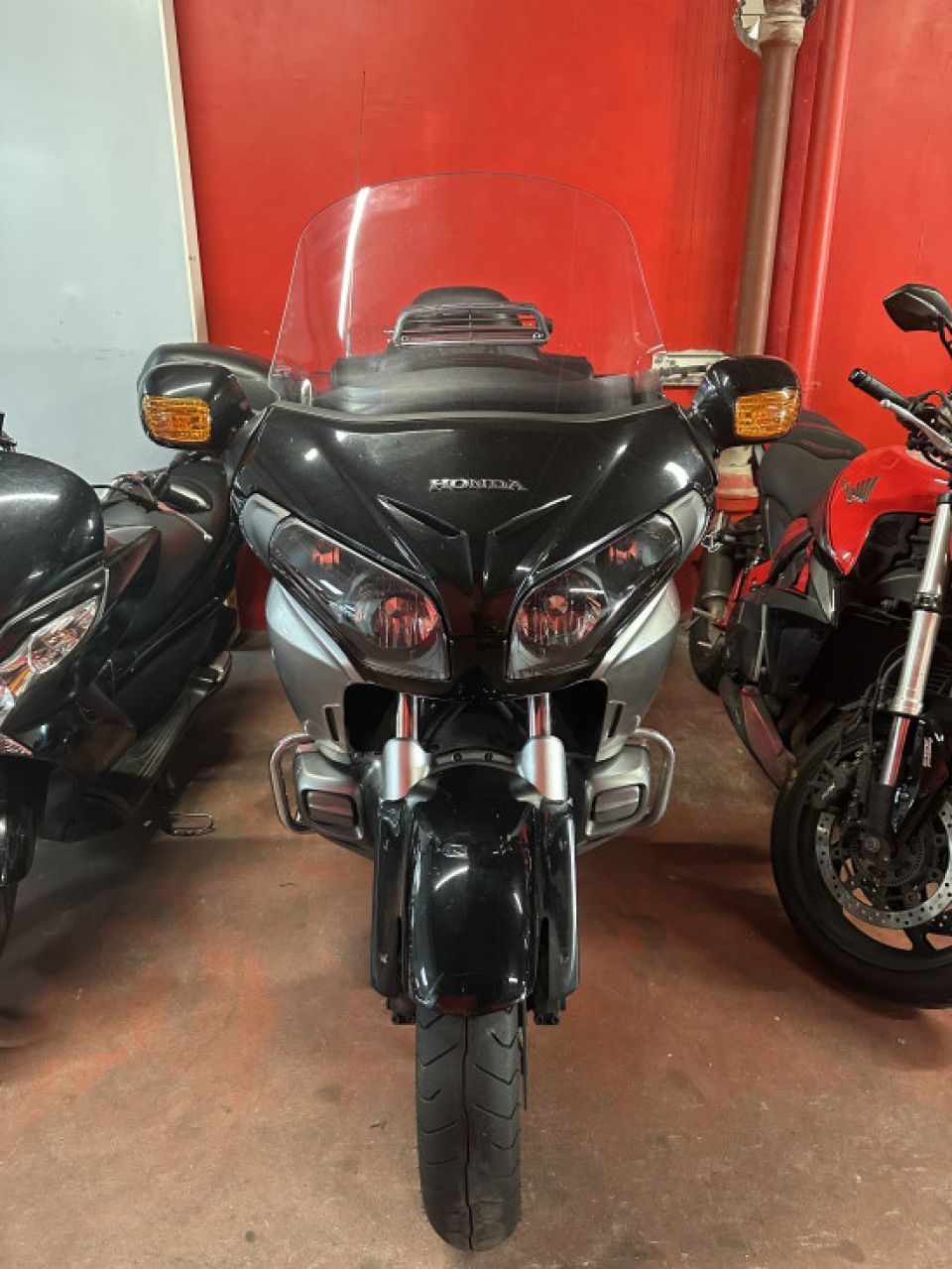 HONDA GL1800 GOLDWING 4