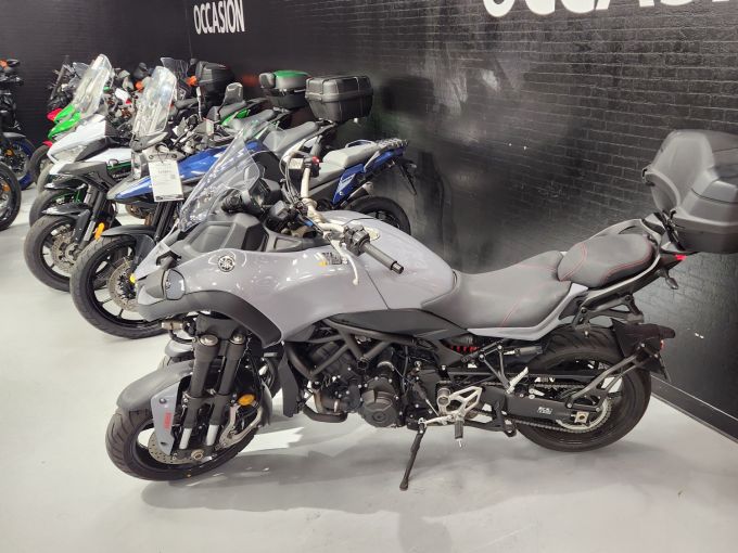 YAMAHA NIKEN 850 GT 4