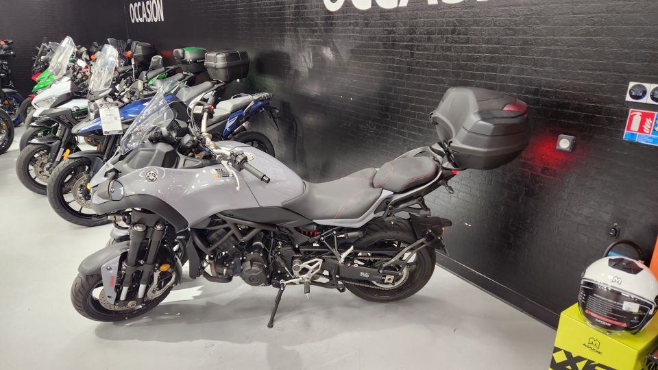 YAMAHA NIKEN 850 GT 4