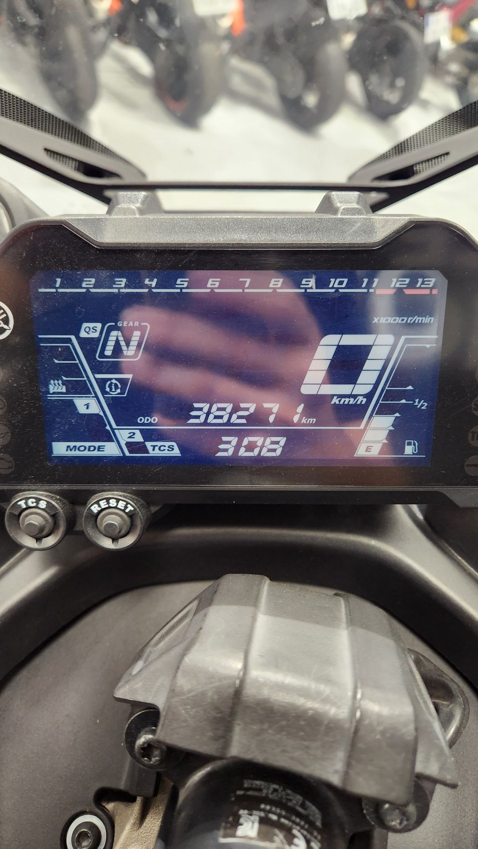 YAMAHA NIKEN 850 GT 4