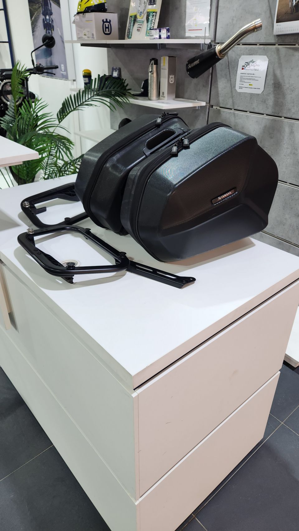 YAMAHA NIKEN 850 GT 4