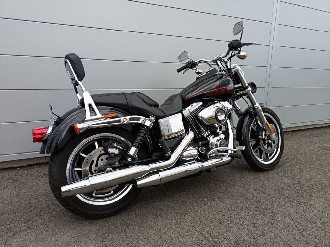 HARLEY-DAVIDSON DYNA LOW RIDER 1690 4
