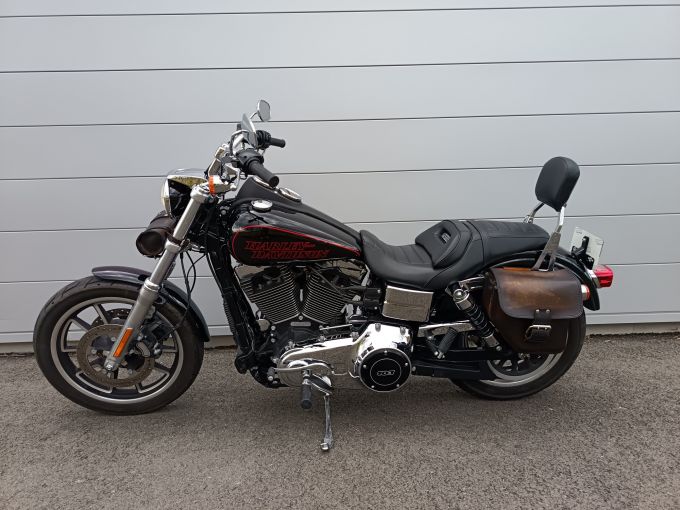HARLEY-DAVIDSON DYNA LOW RIDER 1690 4