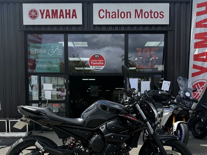 YAMAHA XJ6-N 4