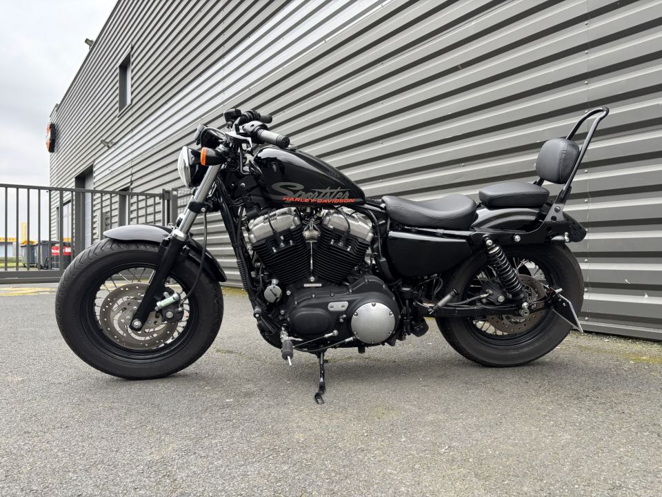 HARLEY-DAVIDSON SPORTSTER FORTY-EIGHT 1200 4