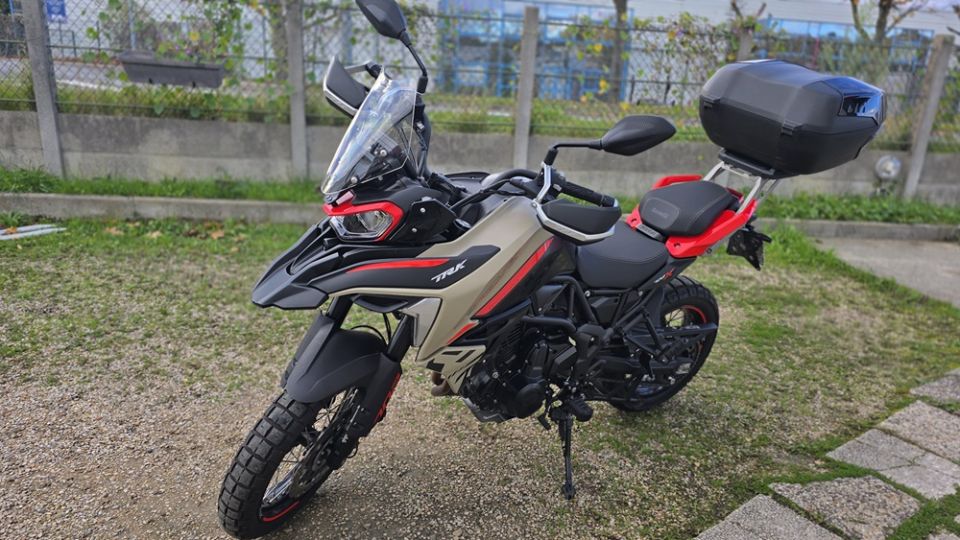 BENELLI TRK  702  X 4
